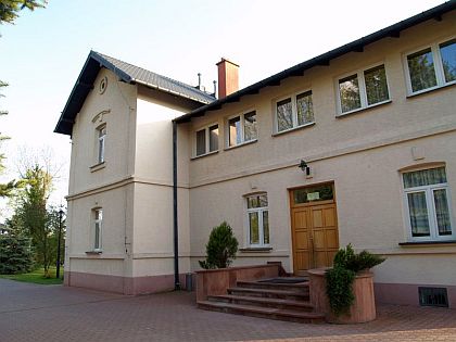 dworek_zacisze.jpg