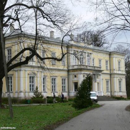 pinczow_palac1.jpg