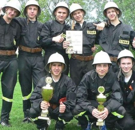 strazacy_z_N_Korczyna_a.jpg