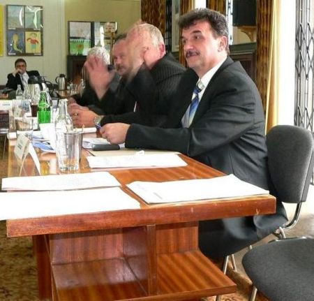 rosna_zarobki..._a.jpg