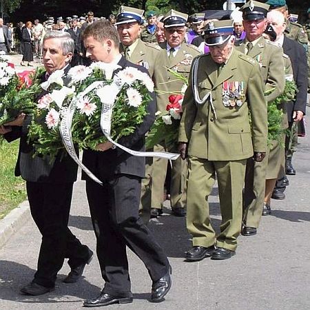 kazimierza_pogrzeb_generala1.jpg