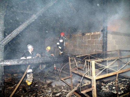 oblekon_pozar003.jpg