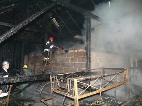 oblekon_pozar004.jpg
