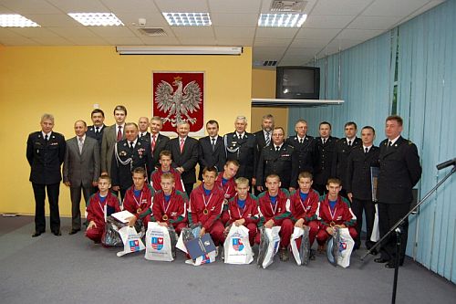 strazacy_nowy_korczyn4a.jpg
