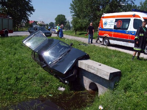 wypadek_pacanow004.jpg