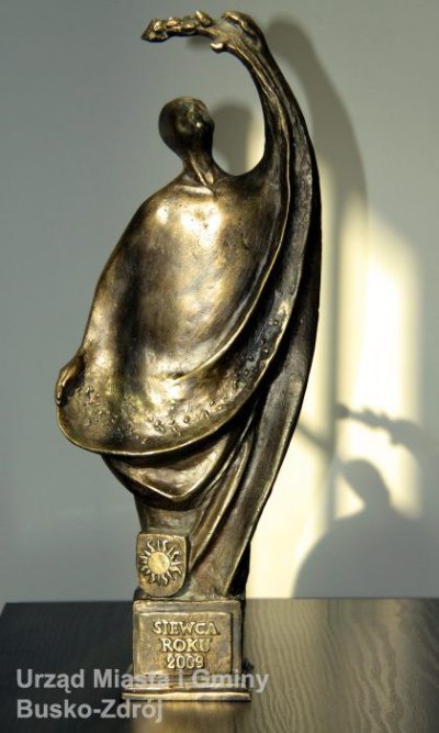 statuetka_buskowianin.jpg