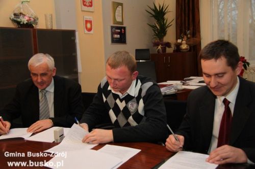 busko_boisko_szaniec01_1.jpg