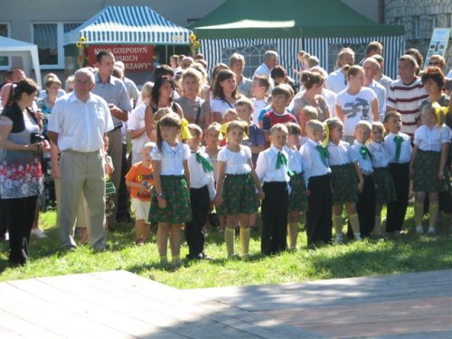 pinczow_dozynki_wojew001.jpg