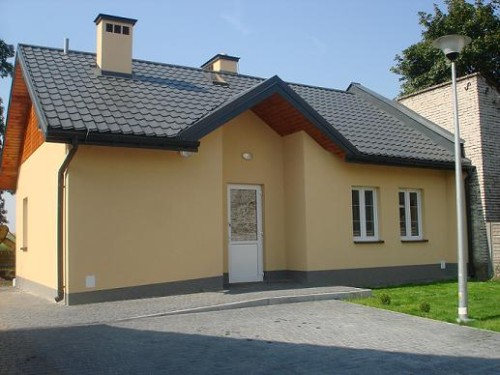 schronisko_wojslawice.jpg