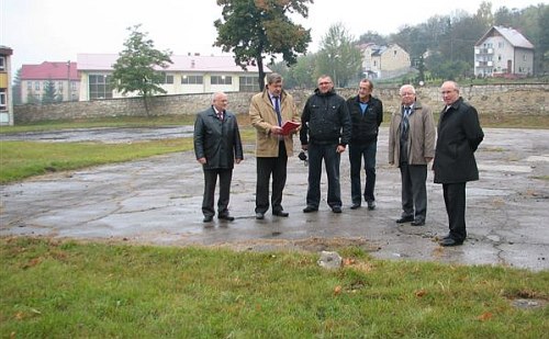 pinczow_boisko.jpg