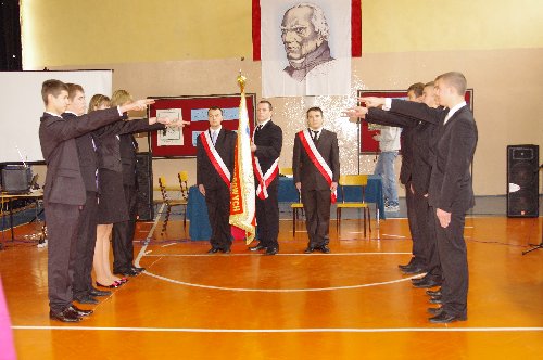 szkola_pinczow001.jpg