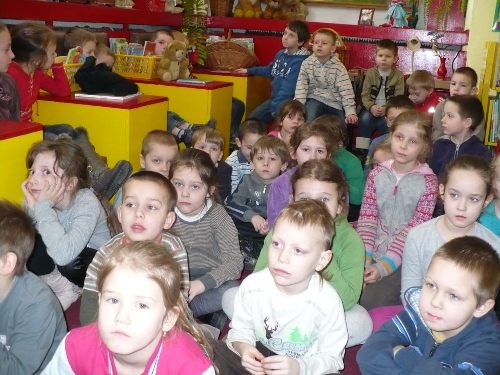 klub_czytajacych_dziadkow2.jpg
