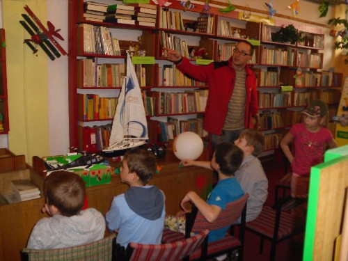hobby_biblioteka_pinczow2.jpg