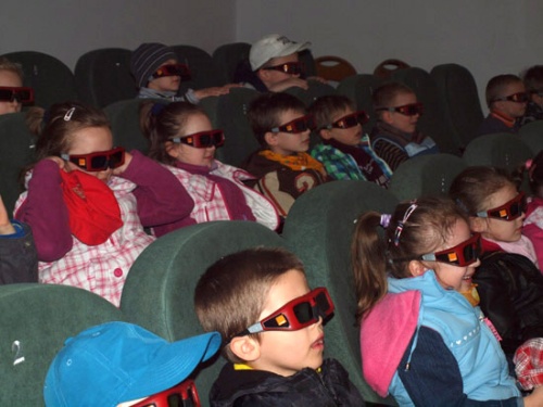 kino_orange_pinczow1.jpg