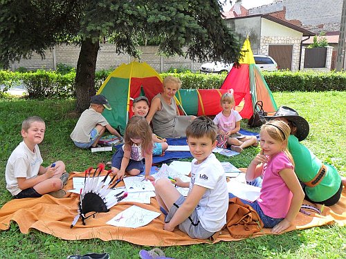 wakacje_w_pinczowskiej_bibliotece3.jpg