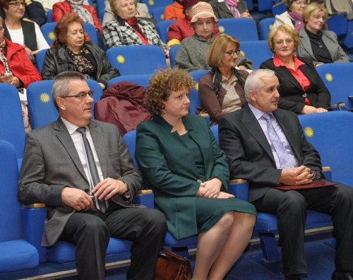 inauguracja_studentow_seniorow1.jpg
