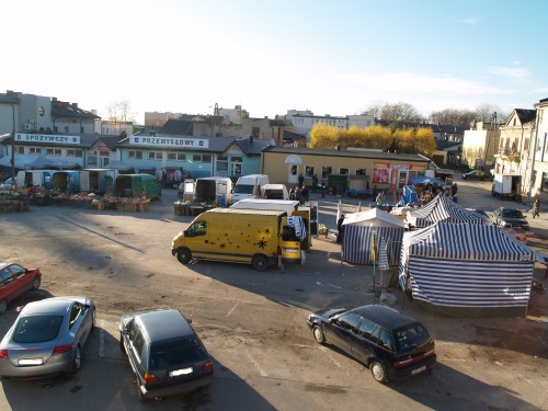 plac_targowy08_11_01.jpg