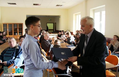 stypendia_burmistrza004.jpg