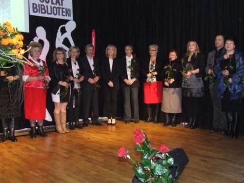 biblioteka_pinczow_1.jpg