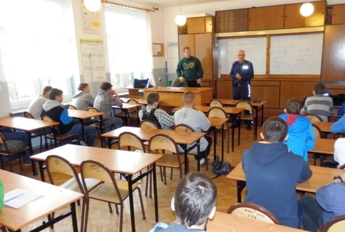 policja_w_mechaniku.jpg