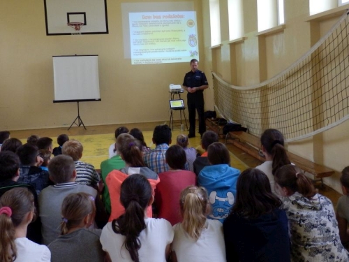 policja_w_szancu1.jpg