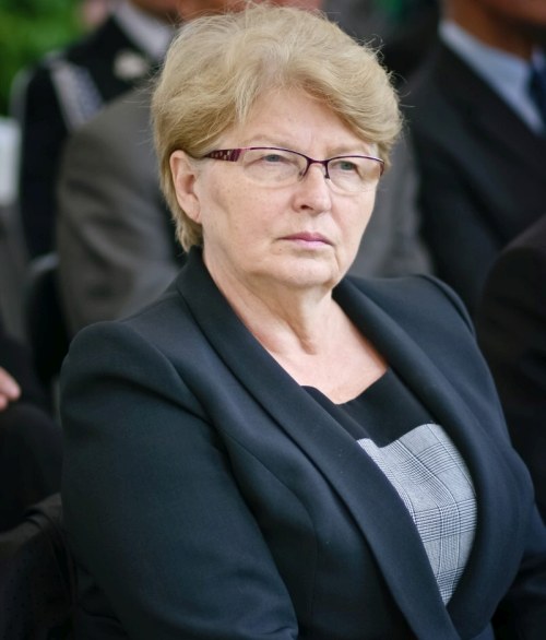 http://swietokrzyskie.info/wiadomosci/foto/2014_10/bozentyna_palka_koruba.jpg