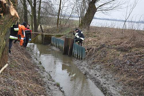 biechow_ciek_wodny001.JPG