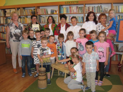 biblioteka_kola_gospodyn_pinczow006.jpg