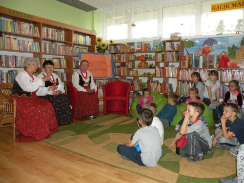 bogucanki_biblioteka_w_pinczowie001.jpg