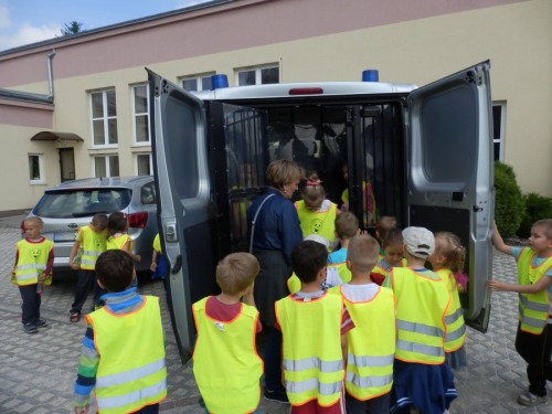 dzieci_na_komendzie1.jpg