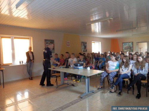 policja_o_dopalaczach.jpg
