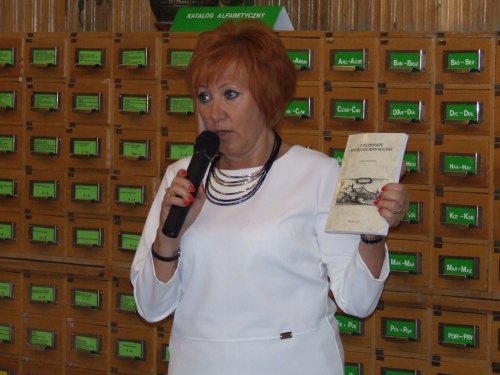 1biblioteka_pinczow005.jpg