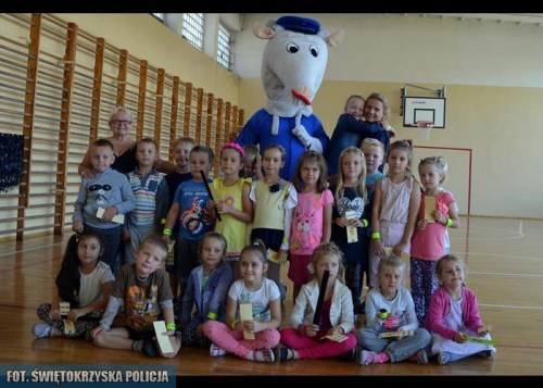 policja_w_szkole.jpg