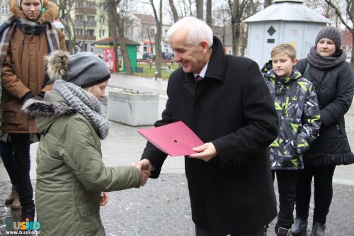 konkurs_ubieranie_choinki_002.jpg