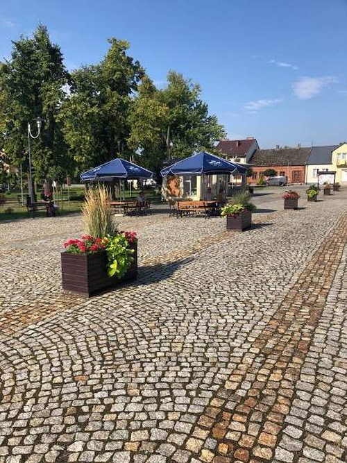 rynek_lawki_1.jpg