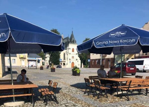 rynek_lawki_2.jpg