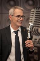 Z okazji Dnia Kobiet, 8 marca 2026 roku, o godz. 16:00 w Buskim Samorządowym Centrum Kultury w Busku-Zdroju wystąpi Robert Janowski. Publiczność będzie miała okazję uczestniczyć w koncercie w formule unplugged, przygotowanym przez Janowski Projekt - Acoustic Trio.