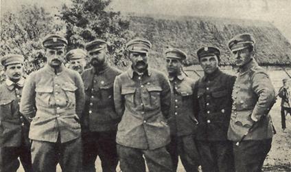 Na przedpolach Warszawy w dniach 13-15 sierpnia 1920 roku rozegrała się decydująca batalia wojny polsko-bolszewickiej. Określana cudem nad Wisłą i uznawana za jedną z przełomowych bitew w historii świata, zadecydowała o niepodległości Polski i uratowała Europę przed bolszewizmem.