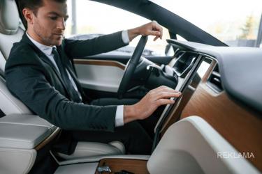 Współczesna motoryzacja ewoluuje w tempie, które jeszcze kilka dekad temu wydawało się niemożliwe. Samochody stają się coraz bardziej zaawansowane technologicznie, a ich głównym celem jest zapewnienie bezpieczeństwa kierowcy i pasażerom.