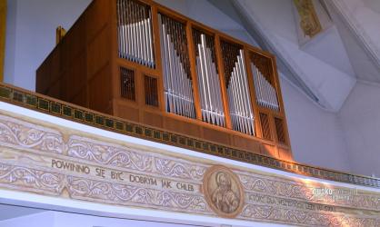 Od 17 do 19 października 2025 roku Busko-Zdrój, Skalbmierz i Miechów staną się sceną wyjątkowych wydarzeń muzycznych w ramach festiwalu Jesień Organowa im. prof. Feliksa Rączkowskiego. Przez trzy dni melomani będą mogli wsłuchać się w piękno muzyki organowej i kameralnej w wykonaniu uznanych artystów. 