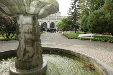 W piątek, 3 października 2025 roku, w Busku-Zdroju odbędzie się XXIII Festiwal Zdrowia im. Zbigniewa Kociuby. Wydarzenie, które od lat promuje zdrowy styl życia i profilaktykę chorób, zgromadzi uczniów szkół podstawowych i ponadpodstawowych oraz mieszkańców zainteresowanych tematyką zdrowia i bezpieczeństwa.