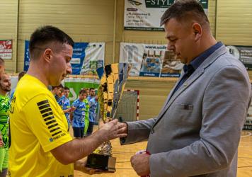 Podczas sobotniego meczu, który odbył się 22 listopada, drużyna Futsal Team Busko-Zdrój została oficjalnie uhonorowana przez Świętokrzyski Związek Piłki Nożnej za zdobycie mistrzostwa 3. Ligi Futsalu w poprzednim sezonie oraz awans do 2. Ligi Futsalu.