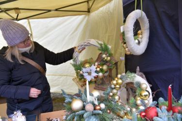 Na deptaku przy ulicy 1 Maja w Solcu-Zdroju odbędzie się tegoroczny Kiermasz Świąteczny. Wydarzenie zaplanowano na 13 grudnia 2025 roku, od godziny 9.00. Organizatorzy przygotowują przestrzeń, w której mieszkańcy oraz goście będą mogli znaleźć inspiracje na świąteczne prezenty, a także skorzystać z oferty lokalnych twórców.