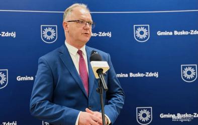 Busko-Zdrój szykuje się na niezwykle intensywny i nastrojowy grudzień. Na mieszkańców i gości czeka szereg wydarzeń - od spektakli i koncertów, przez warsztaty aż po plenerowe kolędowanie i sylwestrowe zakończenie roku. Burmistrz Miasta i Gminy Busko-Zdrój Jerzy Szydłowski zaprasza.