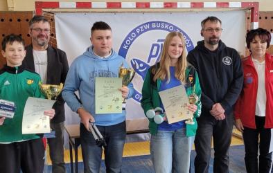 Już po raz dziesiąty halowy sezon zawodów dla młodzieży okręgu kieleckiego PZW w sportach wędkarskich rozpoczął się w Busku-Zdroju. 

