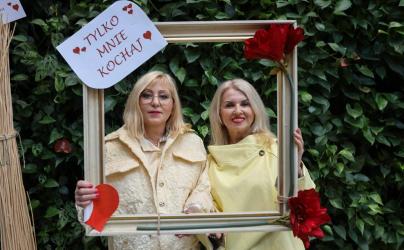 Choć za oknami wciąż panuje zimowa aura, w walentynki w Domu Zdrojowym Kompleksu Tężnia zagościła wiosna - wszystko za sprawą pokazu mody wiosennej, który wypełnił wnętrza pastelowymi barwami i lekką, optymistyczną stylistyką.