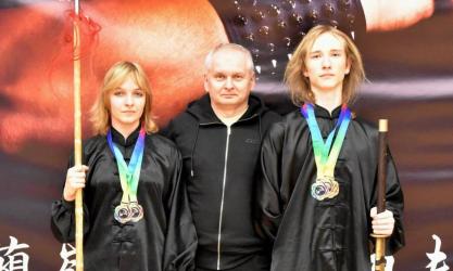 Zawodnicy z Buska-Zdroju z powodzeniem zaprezentowali się podczas ogólnopolskich zawodów tradycyjnego kung fu, które zgromadziły reprezentantów wielu ośrodków z całej Polski. Turniej był okazją do sportowej rywalizacji, wymiany doświadczeń oraz promocji tradycyjnych sztuk walki.