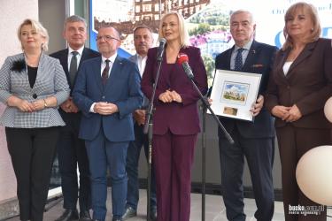 W Dniu Dziecka Specjalistyczny Szpital Ortopedyczno-Rehabilitacyjny Górka w Busku-Zdroju świętował wyjątkowy jubileusz. Placówka, która przed stu laty powstała jako pierwsze w Polsce sanatorium dla dzieci, obchodzi 100-lecie swojej działalności. Uroczystości zgromadziły przedstawicieli władz, pracowników, pacjentów oraz osoby związane z historią i rozwojem szpitala.