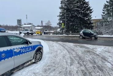 We wtorek, 13 stycznia, po godzinie 12 na ulicy Wojska Polskiego w Busku-Zdroju doszło do kolizji dwóch samochodów osobowych.