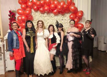 Karnawał to czas radości, spotkań i wspólnej zabawy - a tegoroczny bal zorganizowany przez Stowarzyszenie Absolwentów I Liceum Ogólnokształcącego im. Tadeusza Kościuszki w Busku-Zdroju doskonale wpisał się w tę tradycję. 